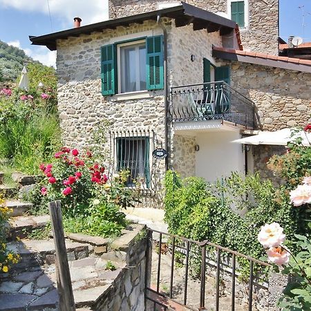 B&B La Villetta Долчеакуа Екстериор снимка